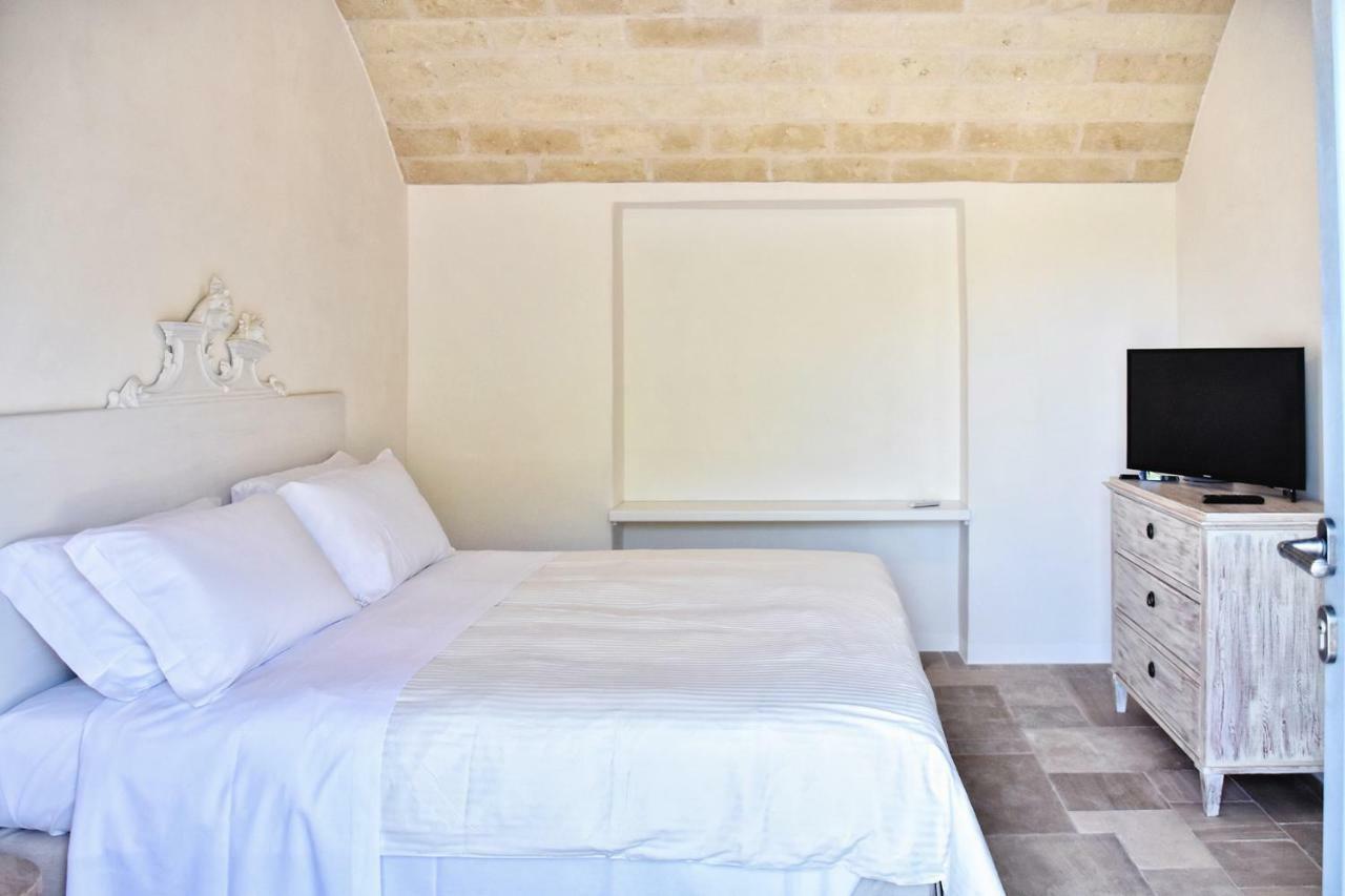 Borgo Santa Clara Apartment Cisternino Bagian luar foto