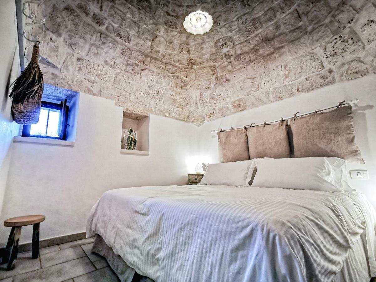 Borgo Santa Clara Apartment Cisternino Bagian luar foto
