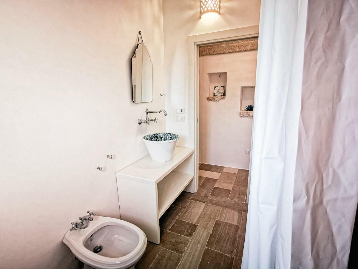 Borgo Santa Clara Apartment Cisternino Bagian luar foto