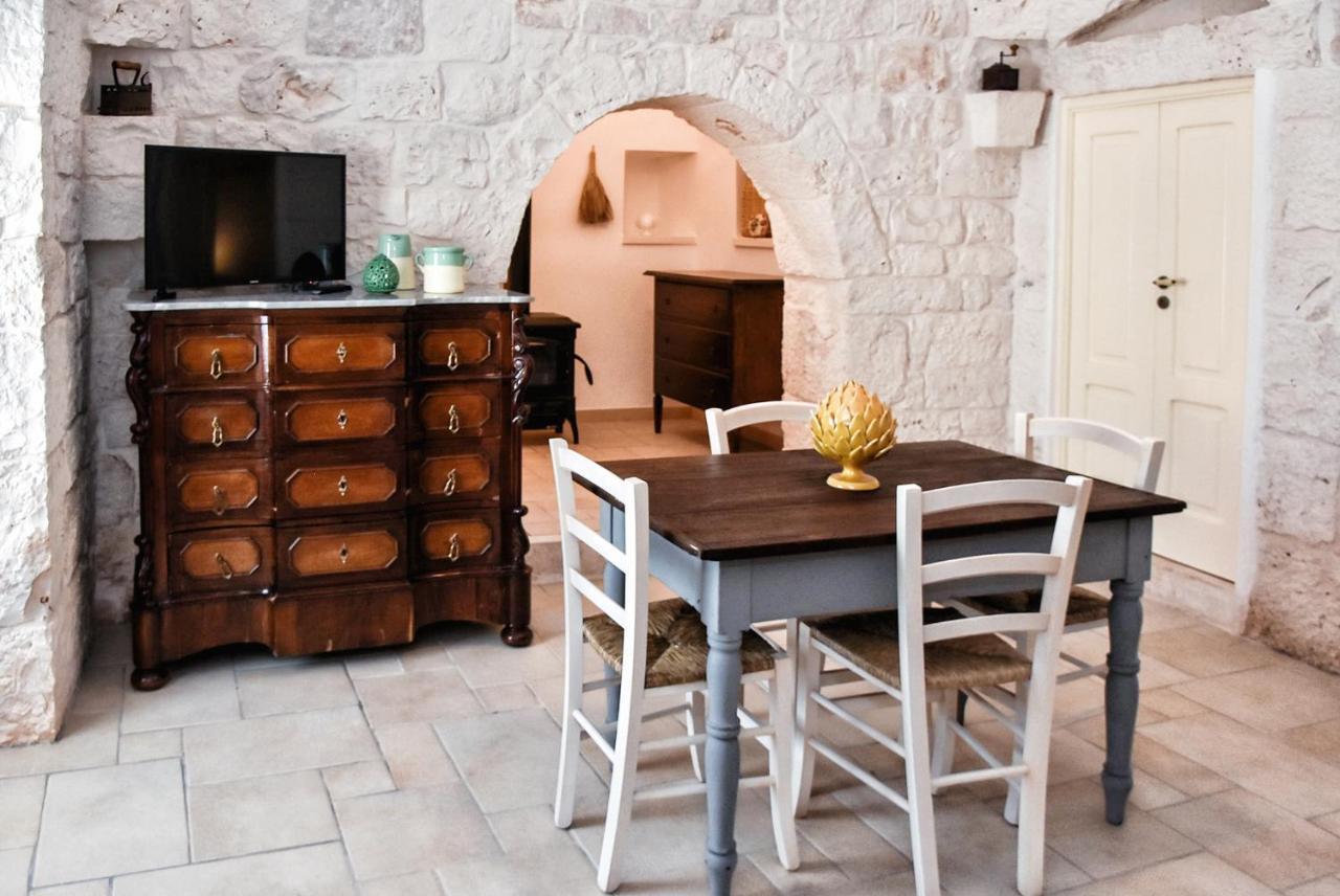 Borgo Santa Clara Apartment Cisternino Bagian luar foto
