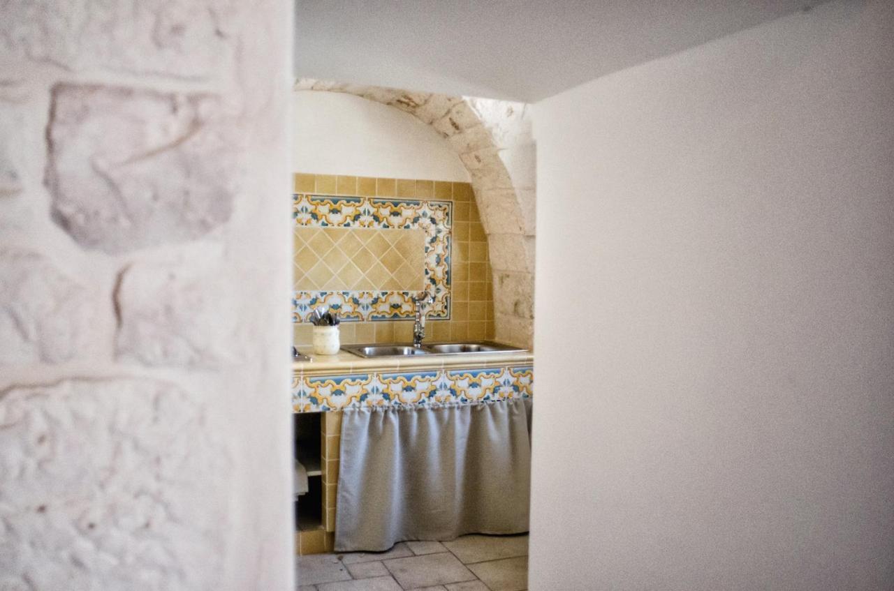 Borgo Santa Clara Apartment Cisternino Bagian luar foto